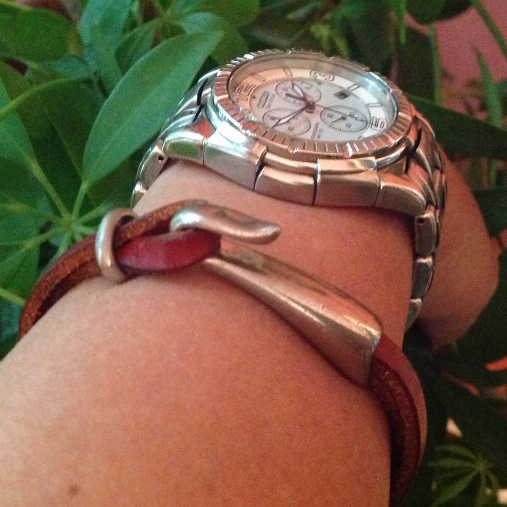Genuine red leather hook loop bracelet.8 inch